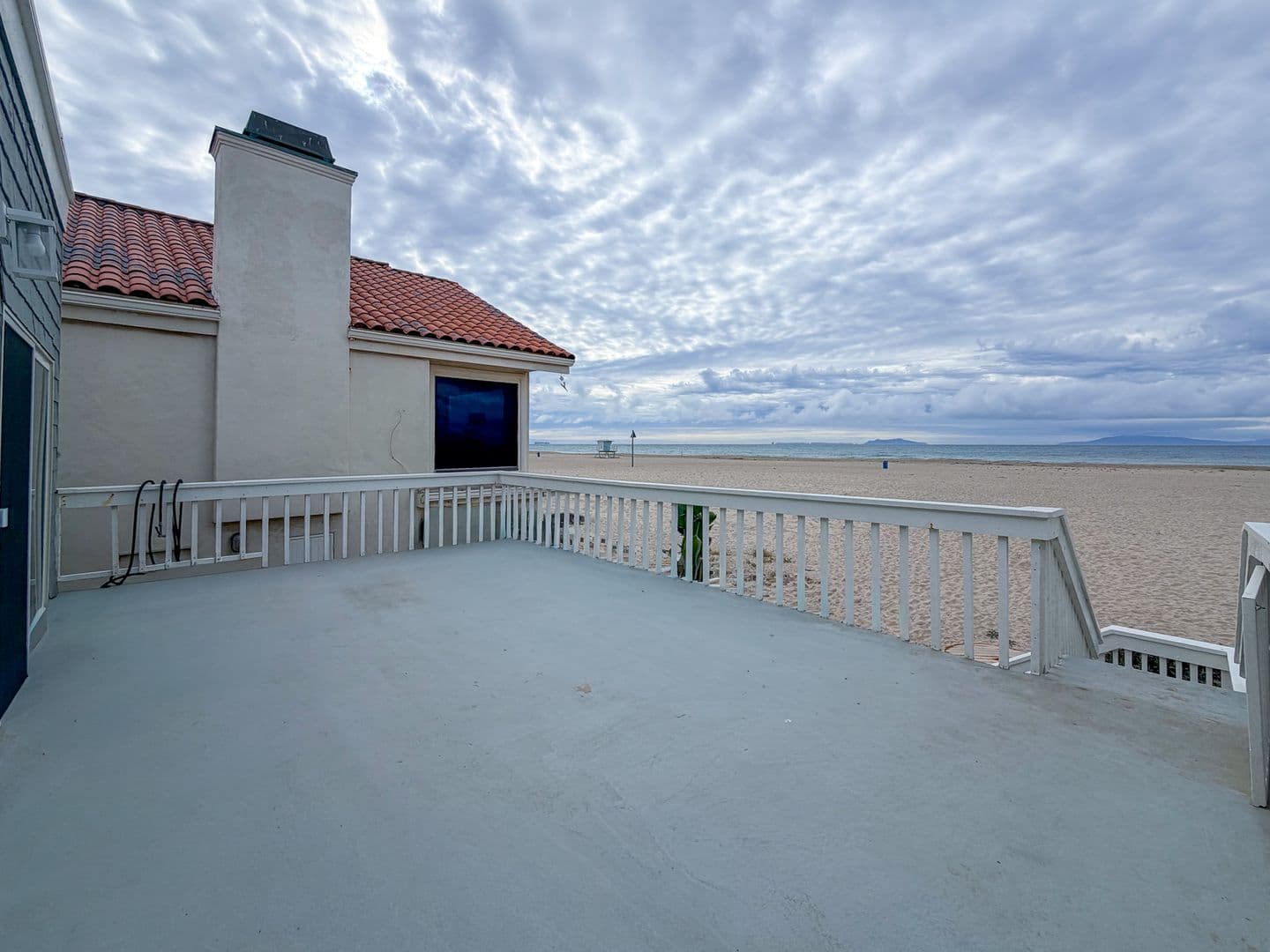 Oxnard Multiplex: 4027-4029 Ocean Dr