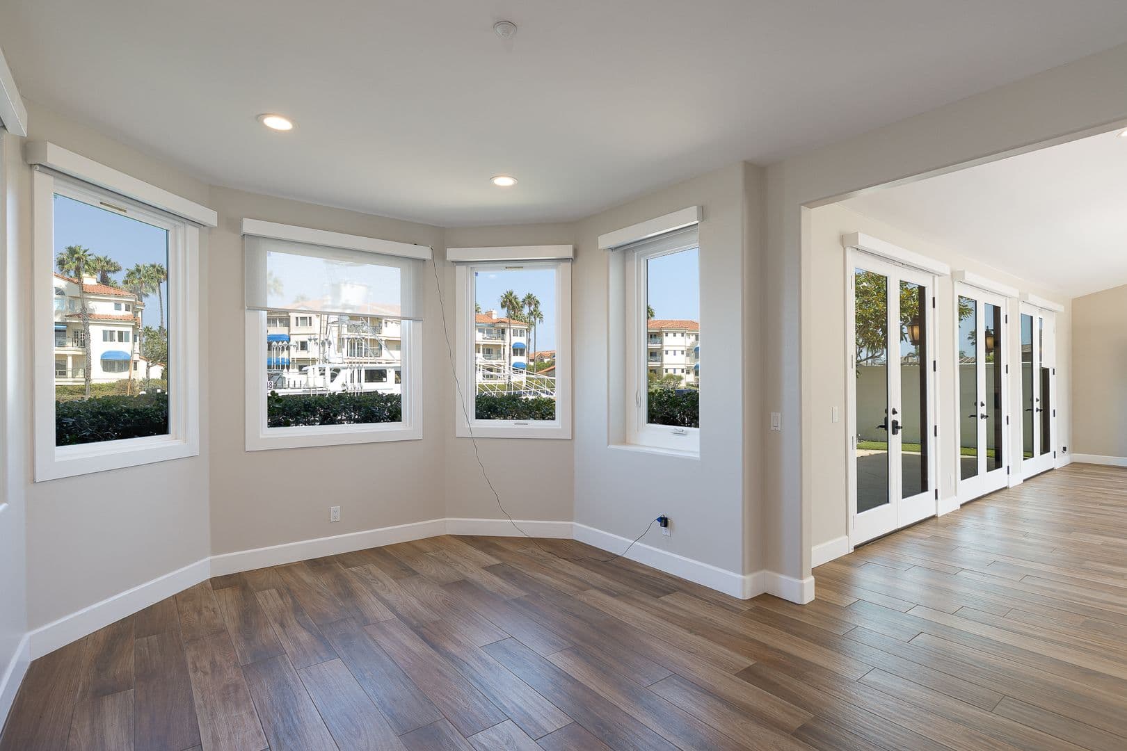 Oxnard House: 4211 W Hemlock St