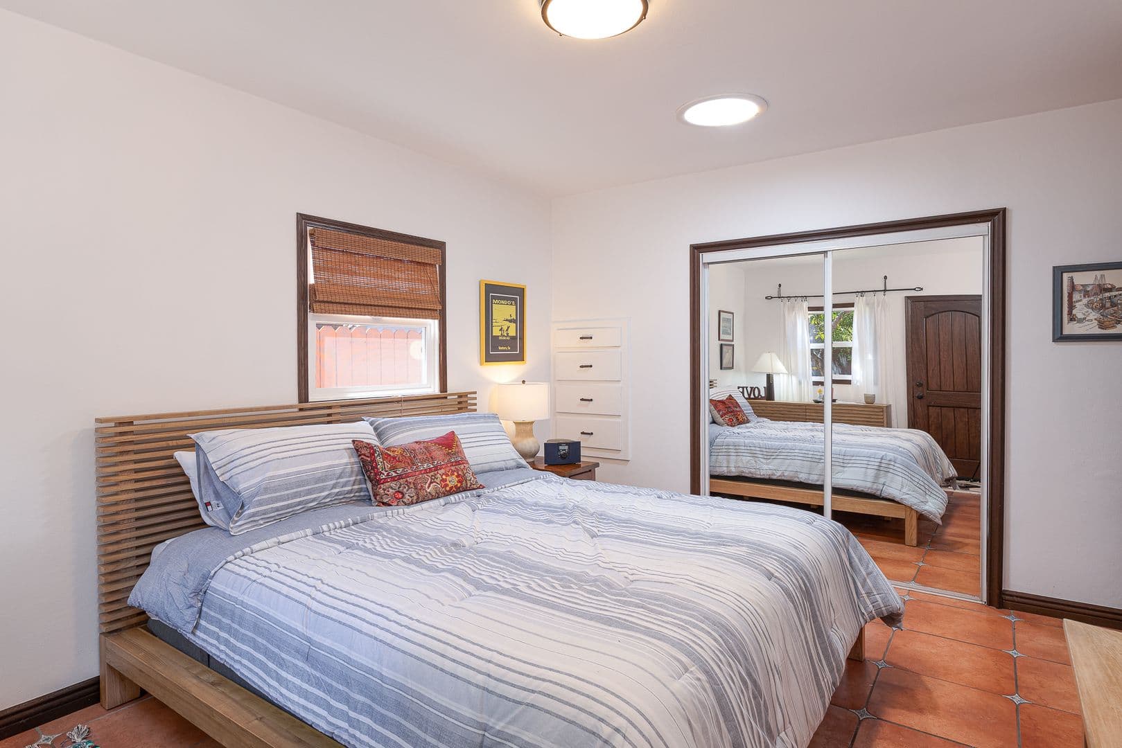 Oxnard House: 108 Eagle Rock Ave