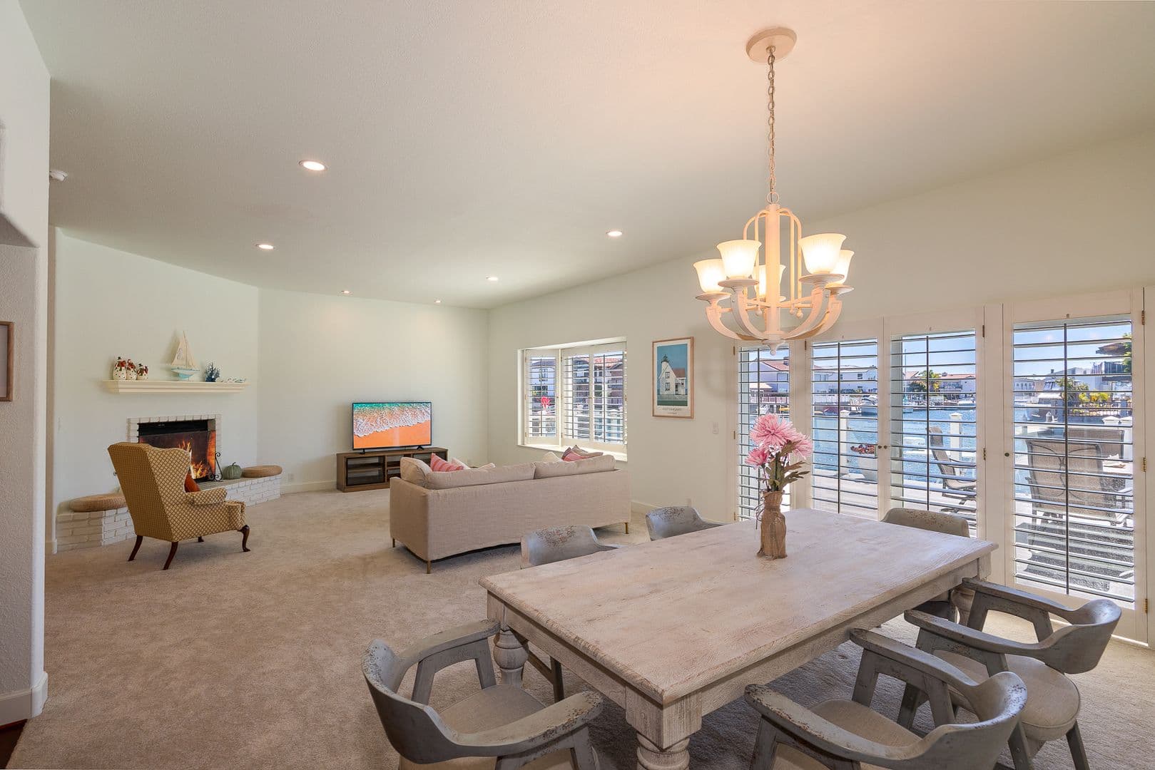 Oxnard Apartment: 2411 Monaco Ct