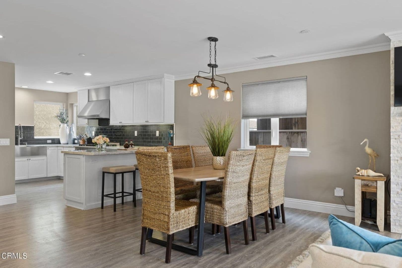Oxnard Apartment: 104 La Brea St