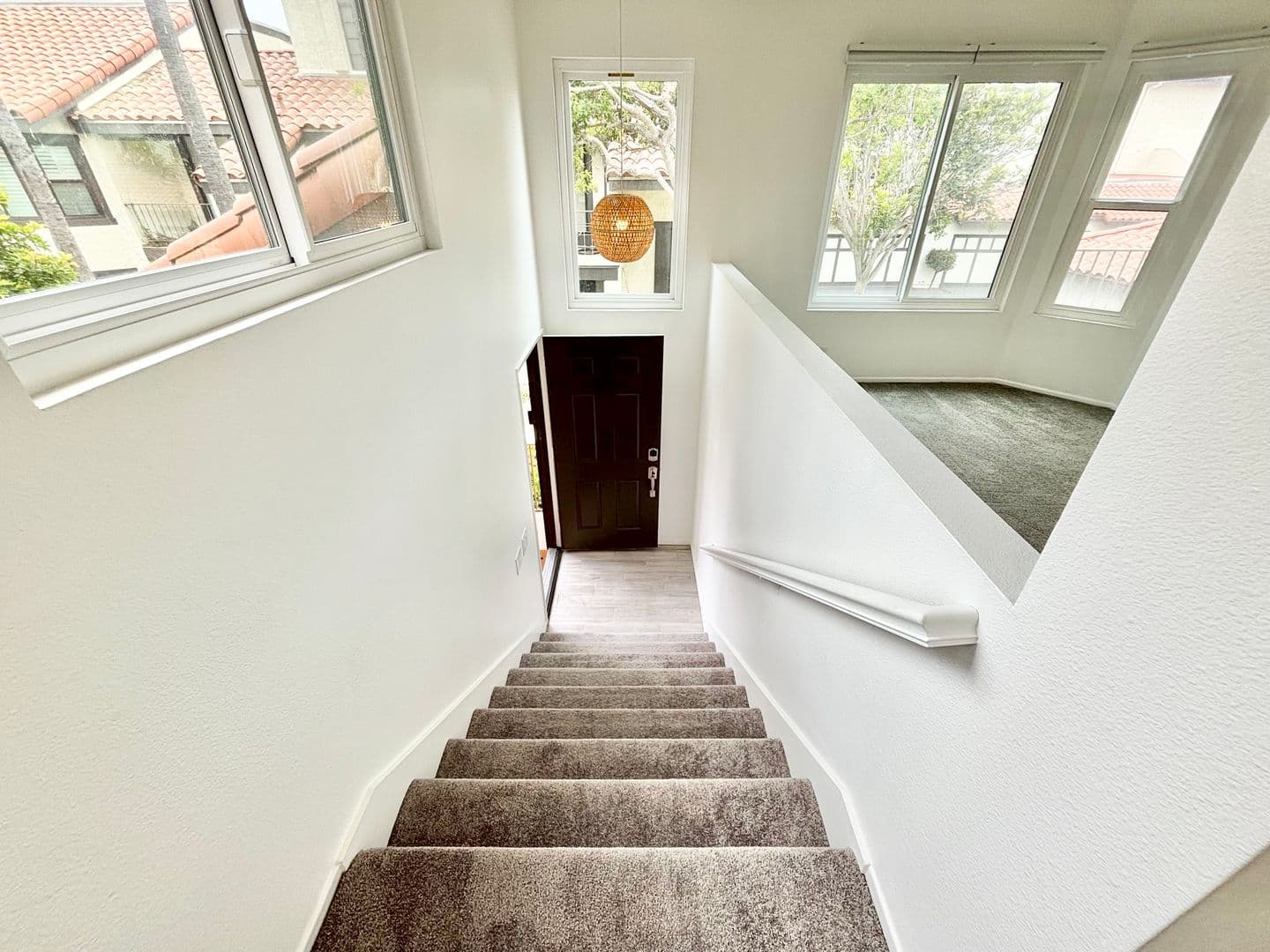 Oxnard House: 2287 Martinique Ln