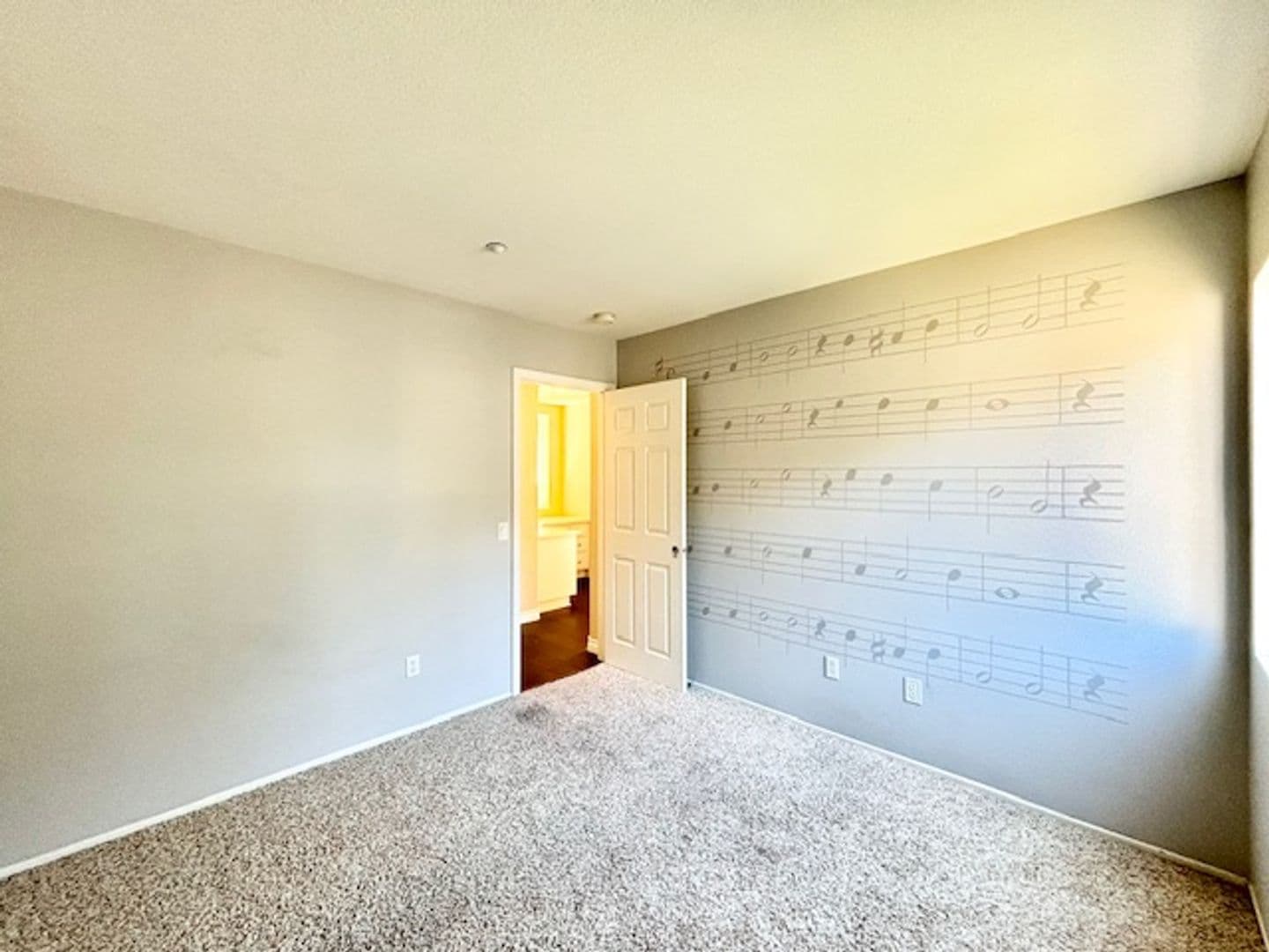Oxnard Apartment: 417 Morado Pl
