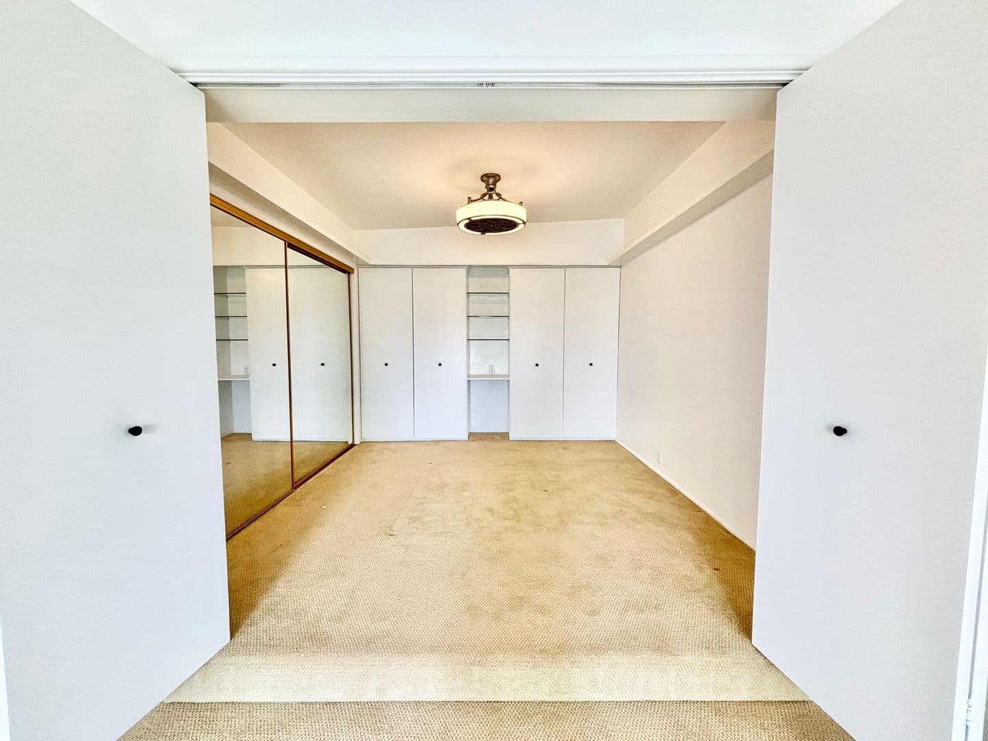 Oxnard House: 2287 Martinique Ln