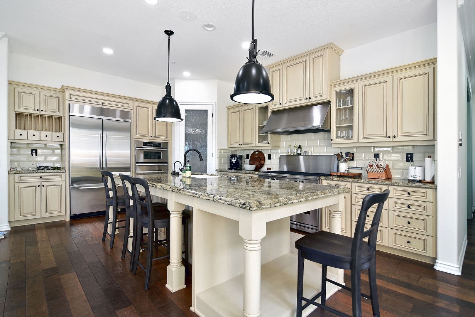 Oxnard House: 4011 Adriatic St.
