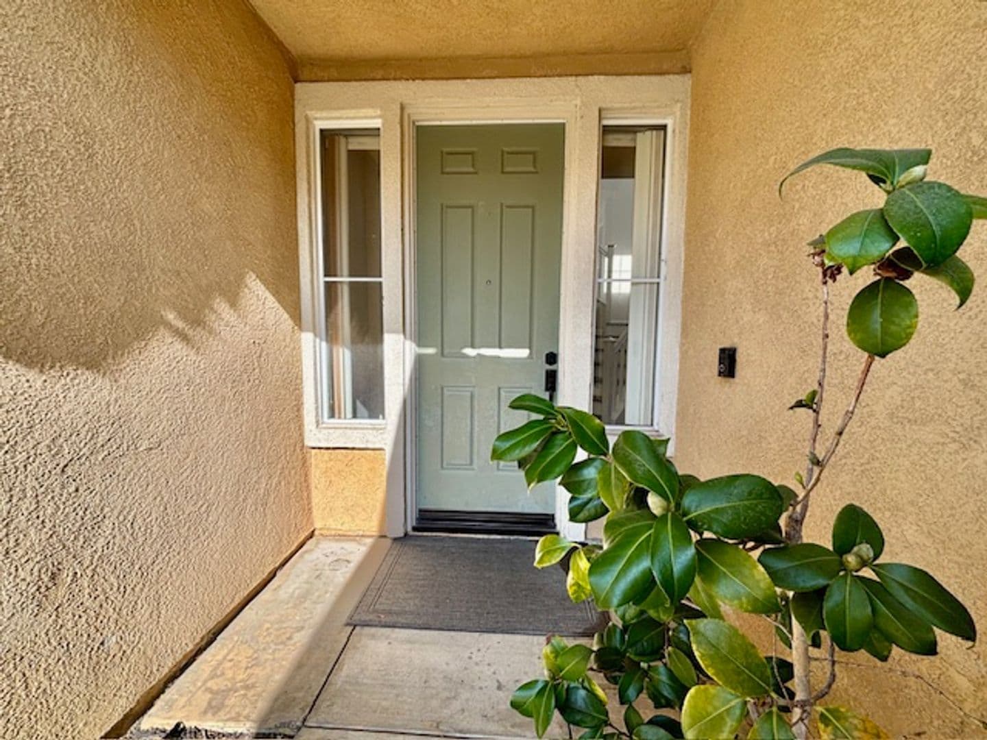 Oxnard Apartment: 417 Morado Pl