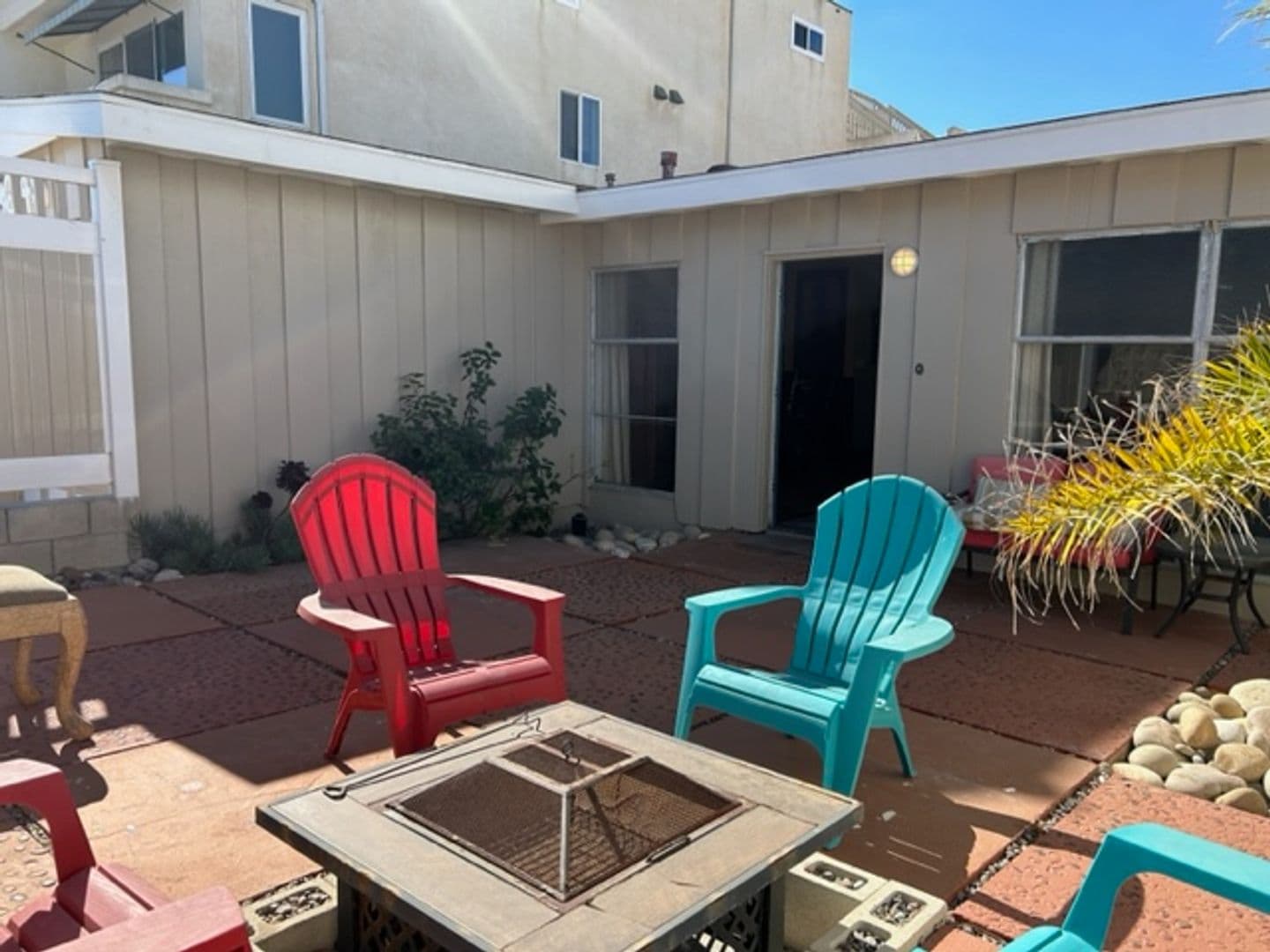 Oxnard House: 3645 Sunset Ln