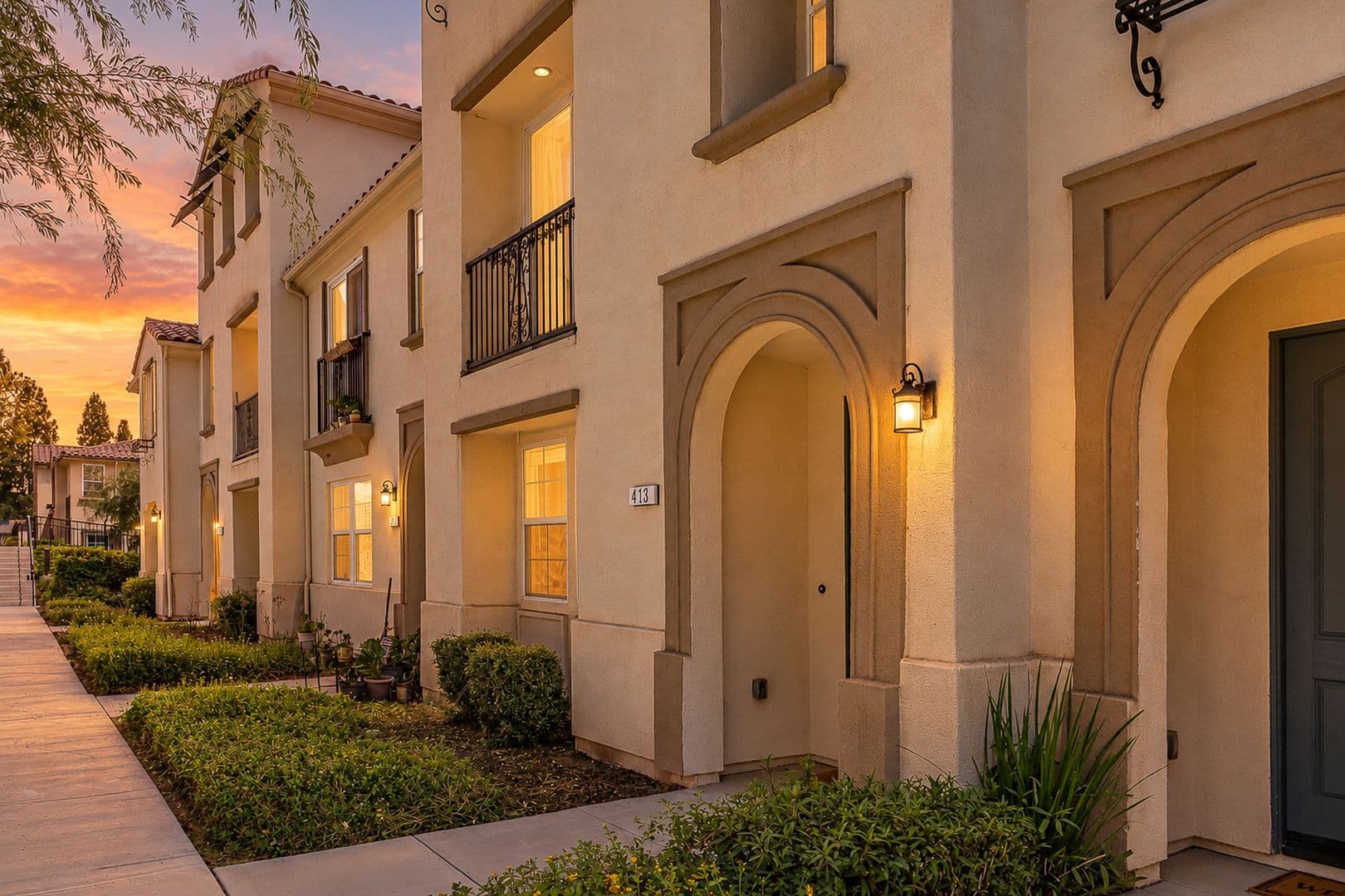 Camarillo House: 413 Castiano St
