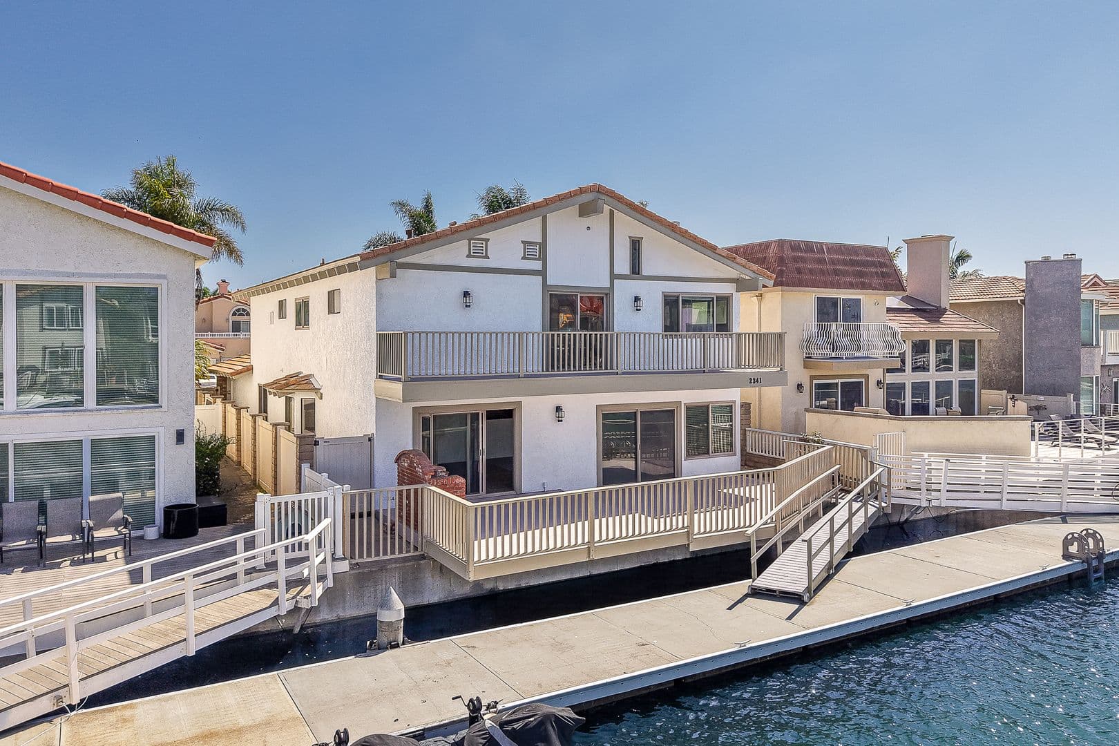 Oxnard House: 2341 Peninsula Rd