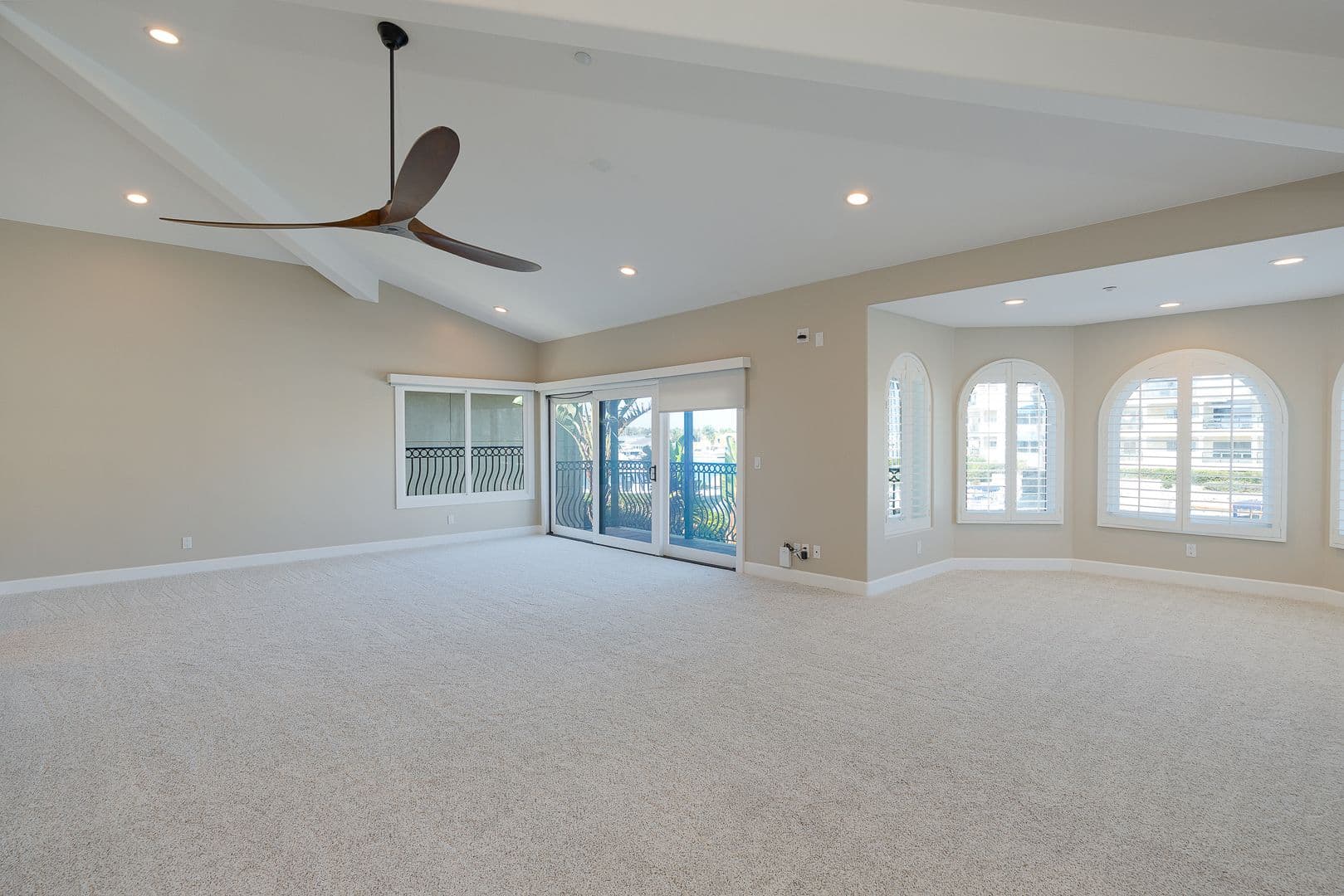 Oxnard House: 4211 W Hemlock St