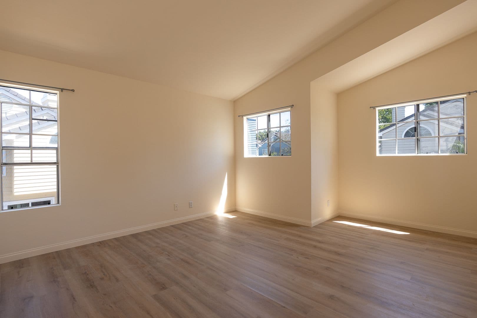 Port Hueneme House: 2510 Seadrift Court