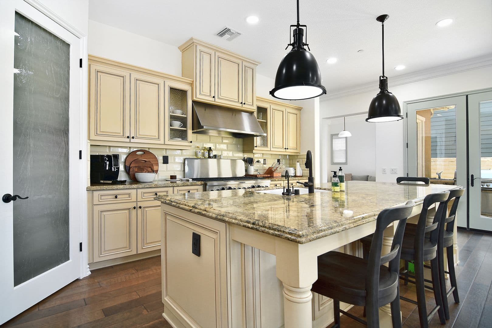 Oxnard House: 4011 Adriatic St.