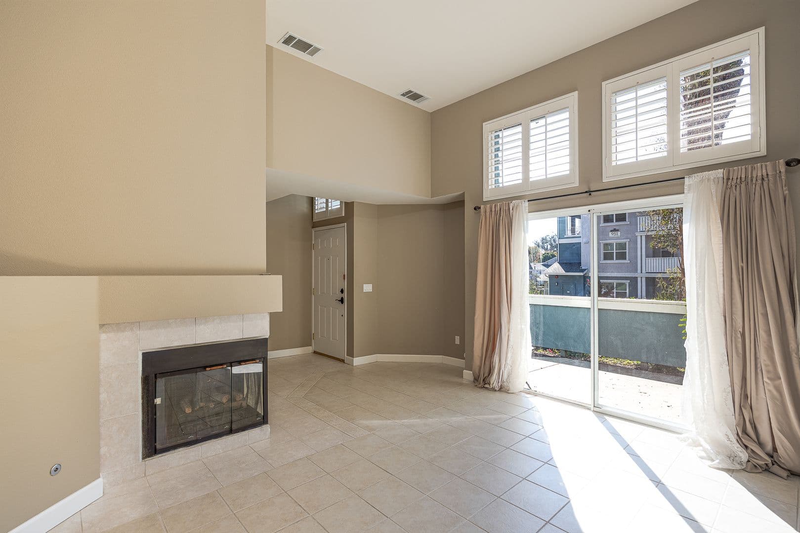 Ventura House: 935 Goodman St