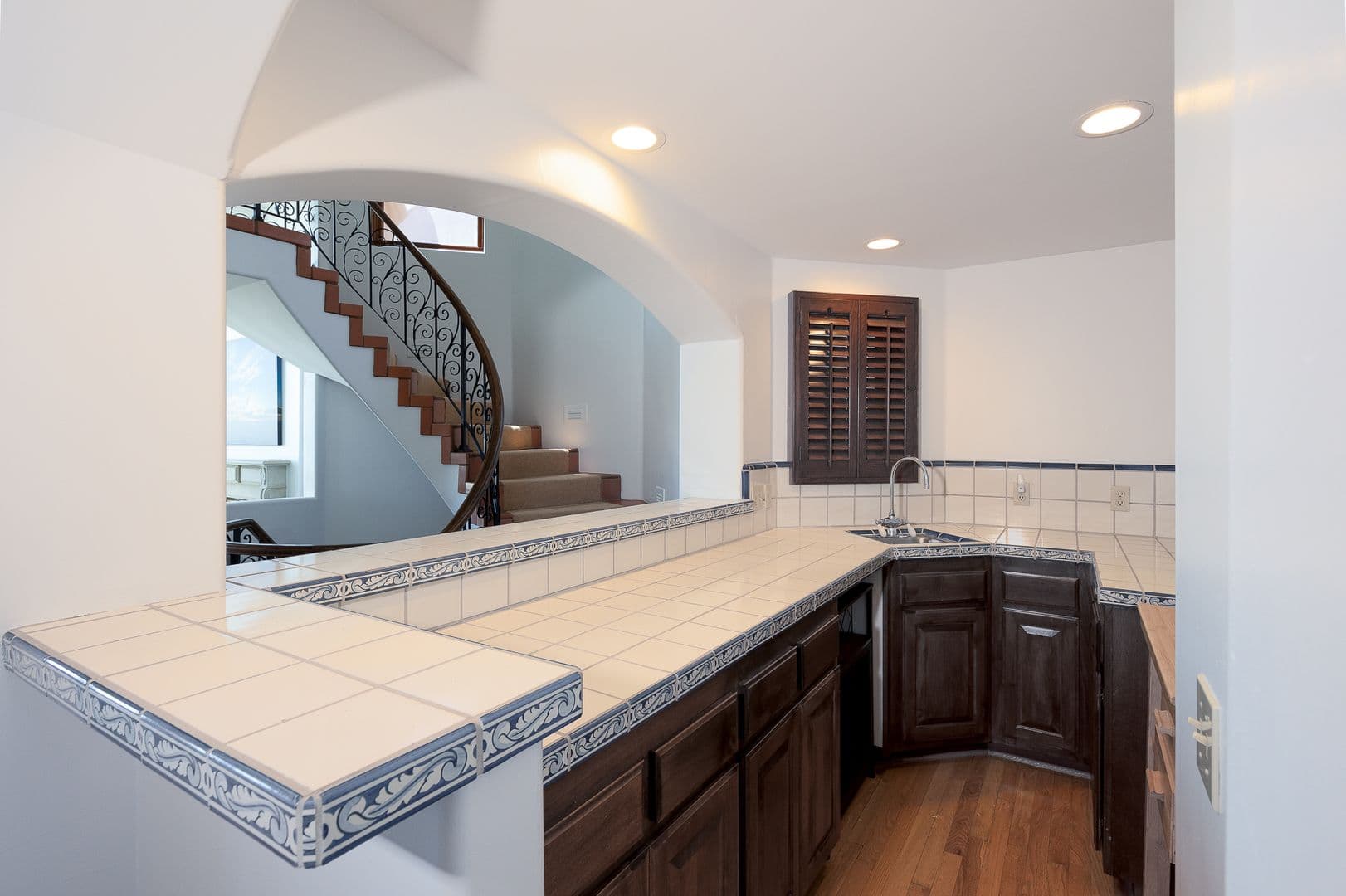 Oxnard House: 3265 Ocean Dr