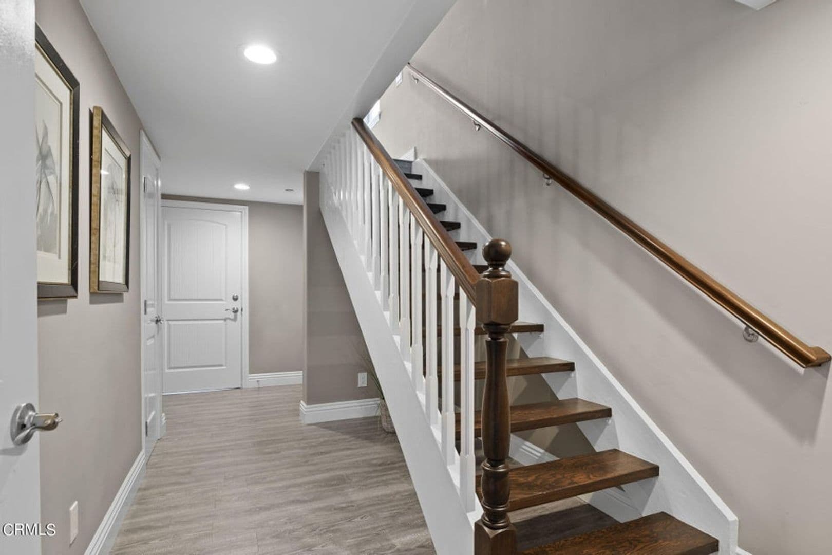 Oxnard Apartment: 104 La Brea St