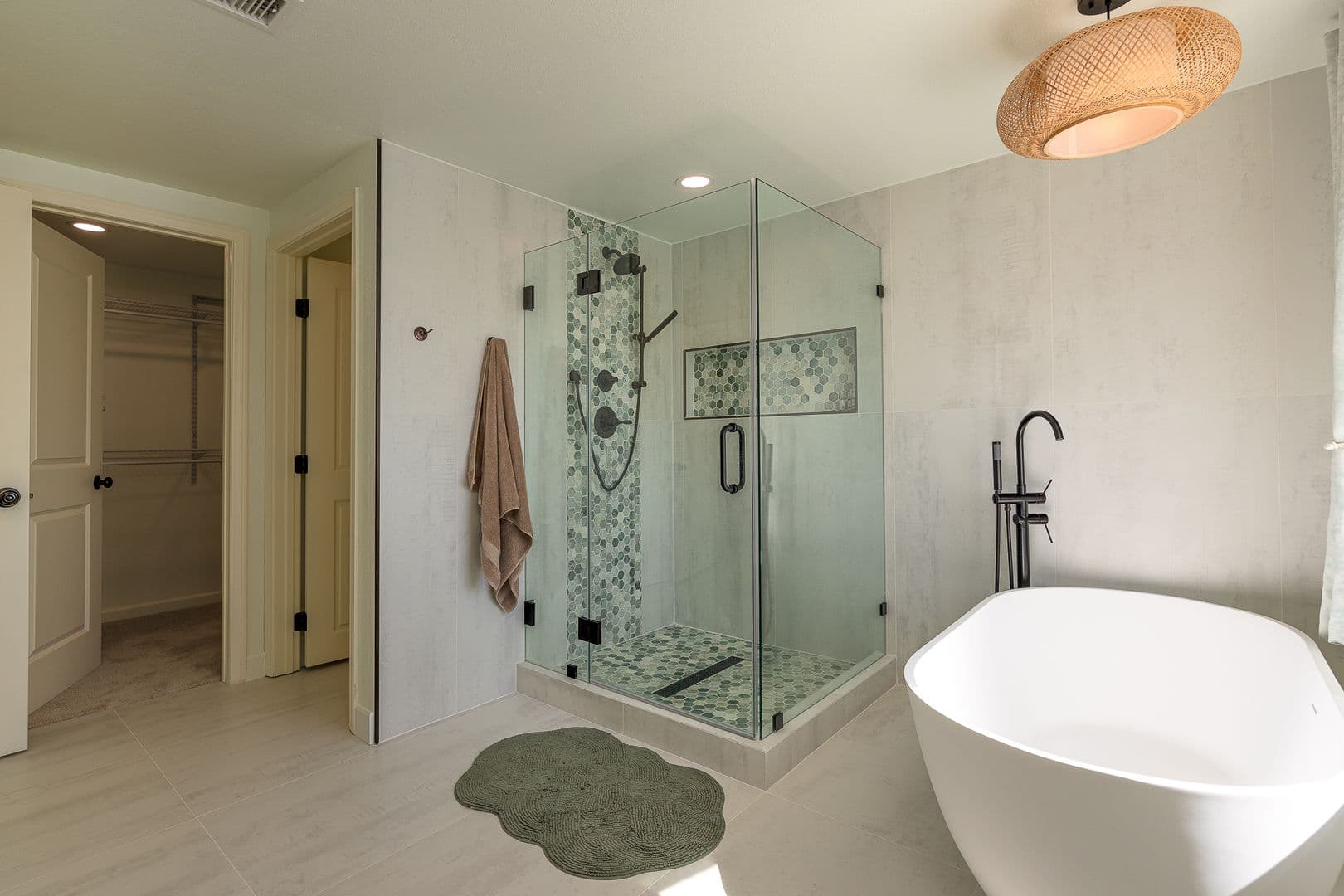 Oxnard Apartment: 2411 Monaco Ct