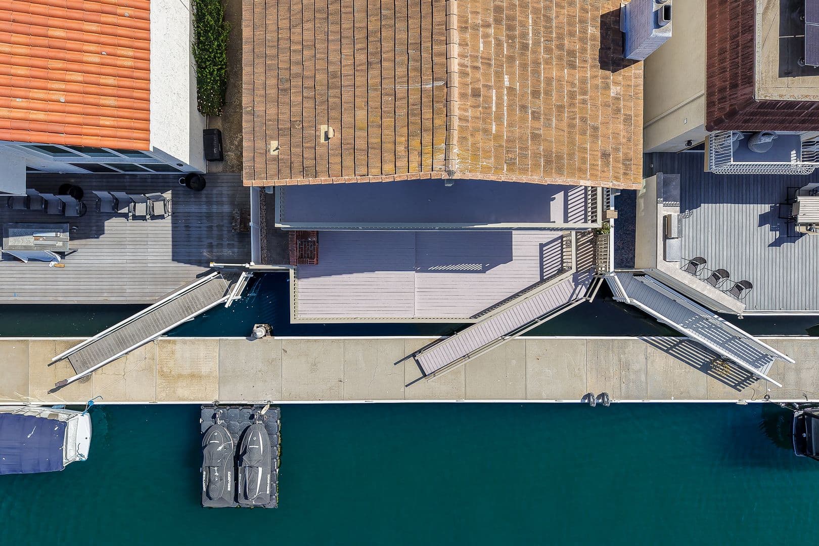 Oxnard House: 2341 Peninsula Rd
