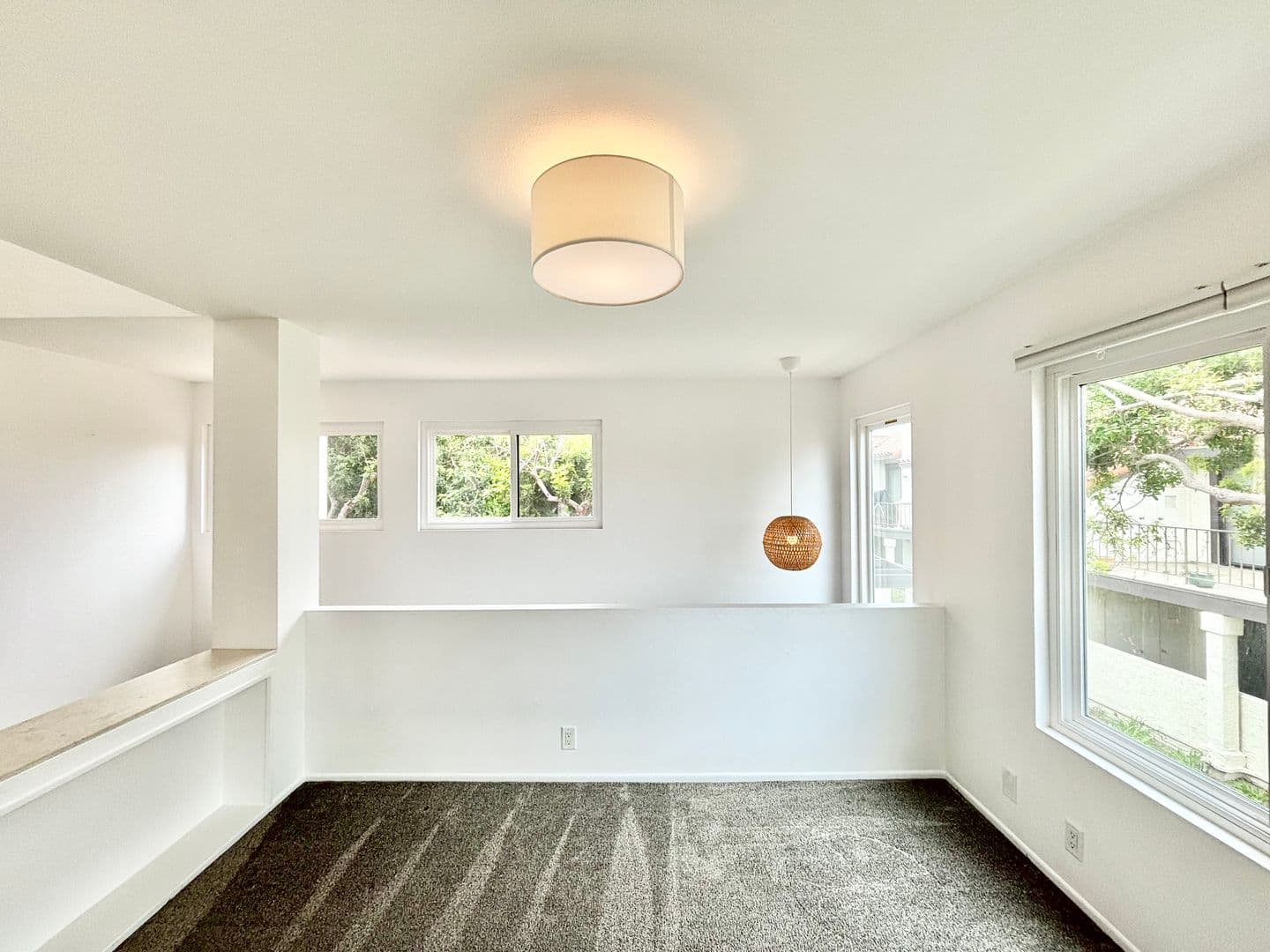 Oxnard House: 2287 Martinique Ln