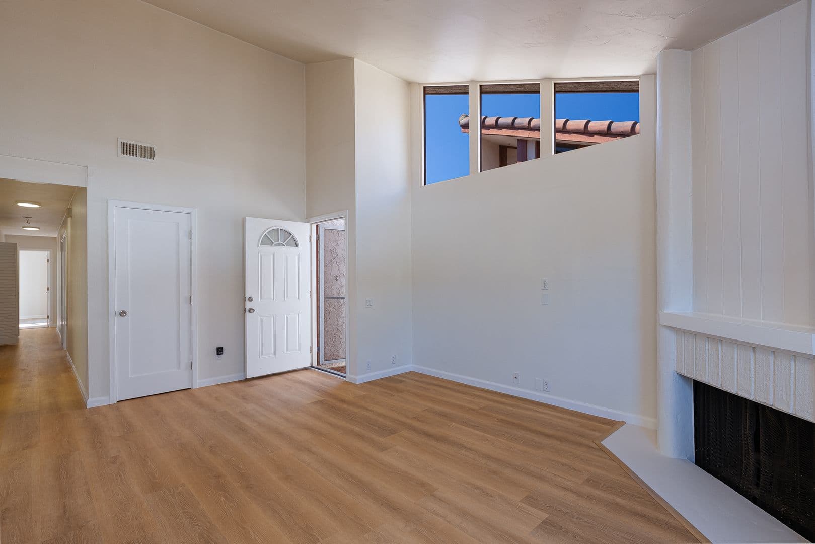 Oxnard House: 4812 Dunes St.