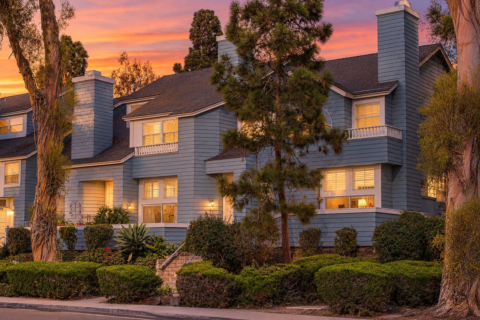 Ventura House: 935 Goodman St