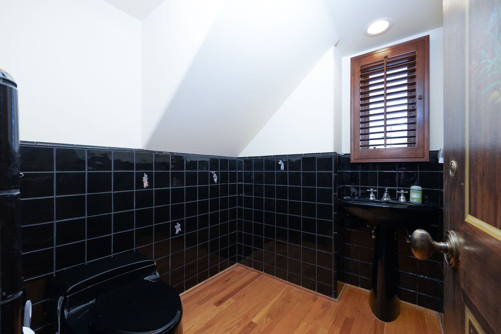 Oxnard House: 3265 Ocean Dr