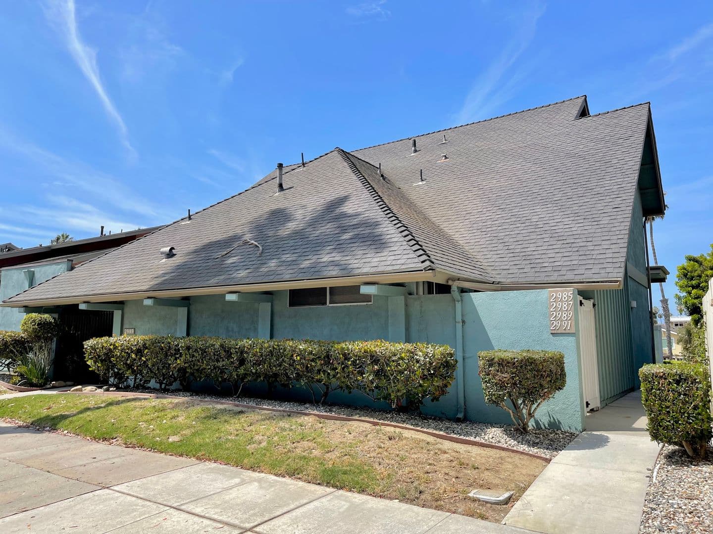 Ventura House: 2991 E. Harbor Blvd.