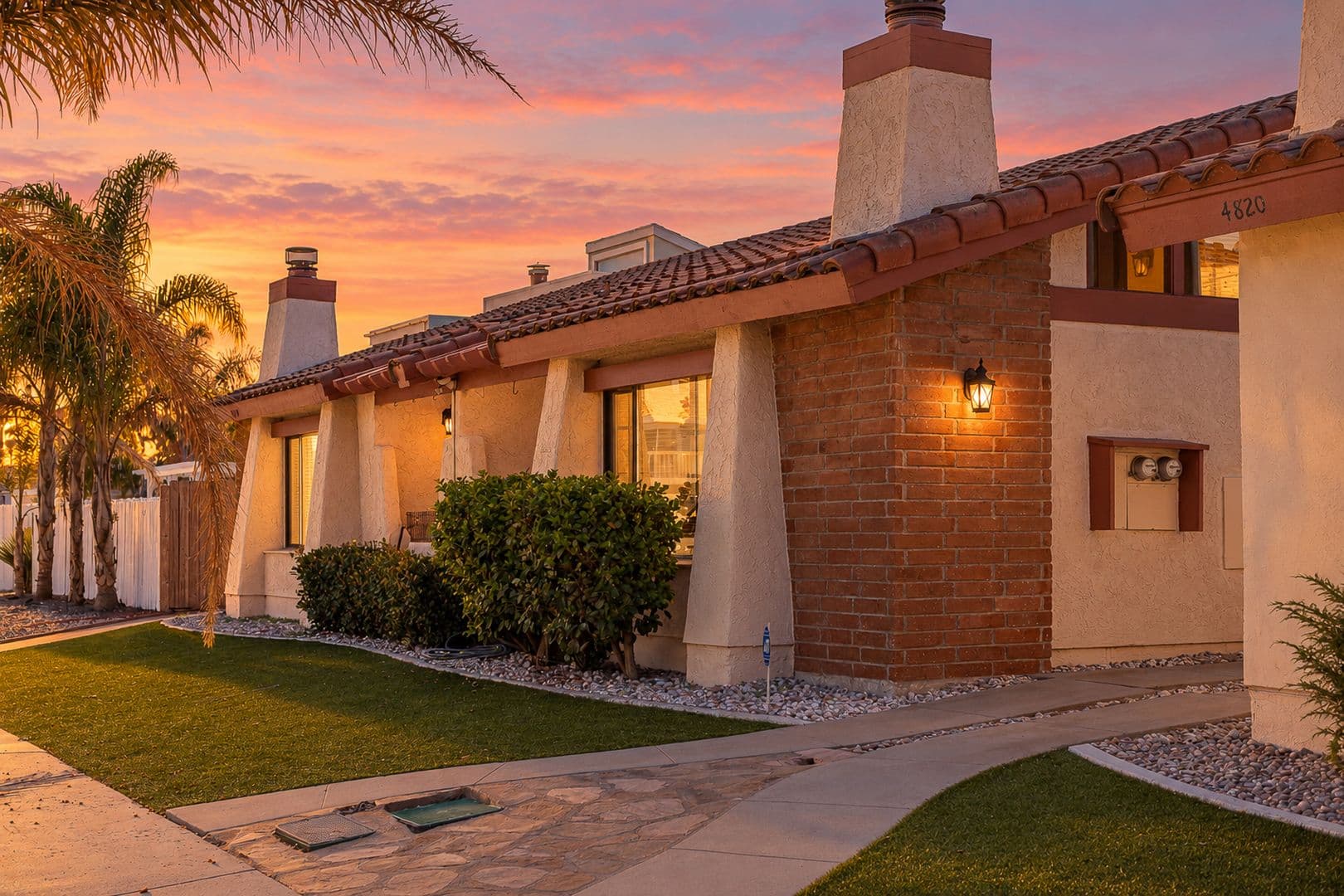 Oxnard House: 4812 Dunes St.