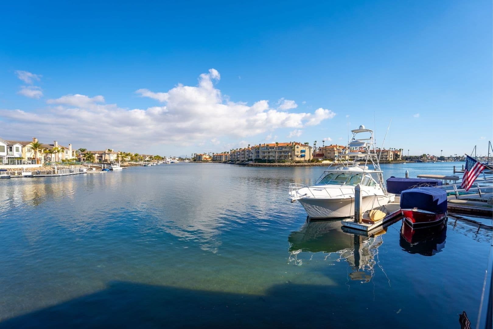 Oxnard House: 4490 Eastbourne Bay