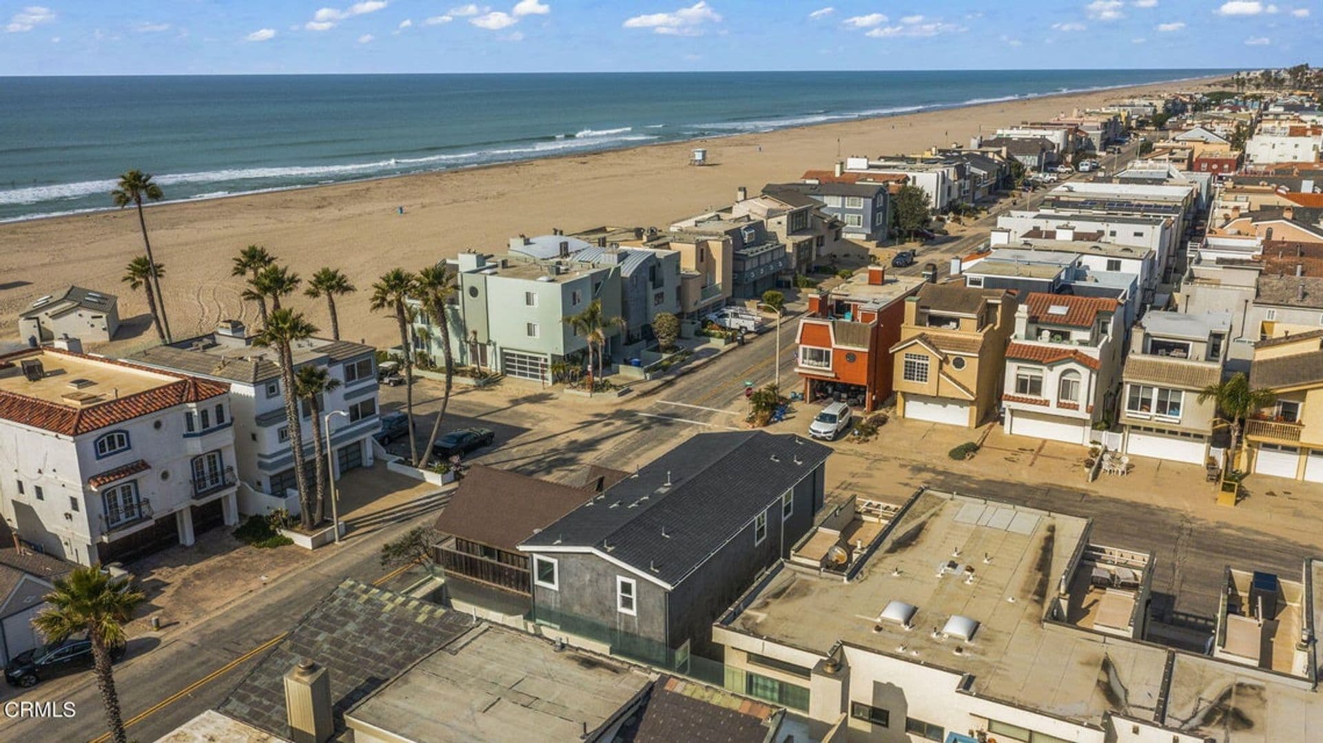 Oxnard Apartment: 104 La Brea St