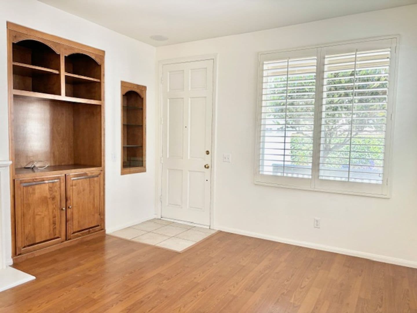 Port Hueneme House: 785 E Port Hueneme Rd