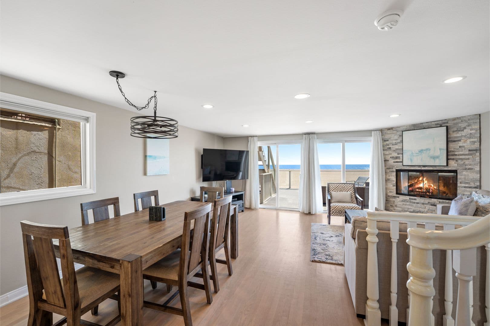 Oxnard House: 305 Ocean Dr