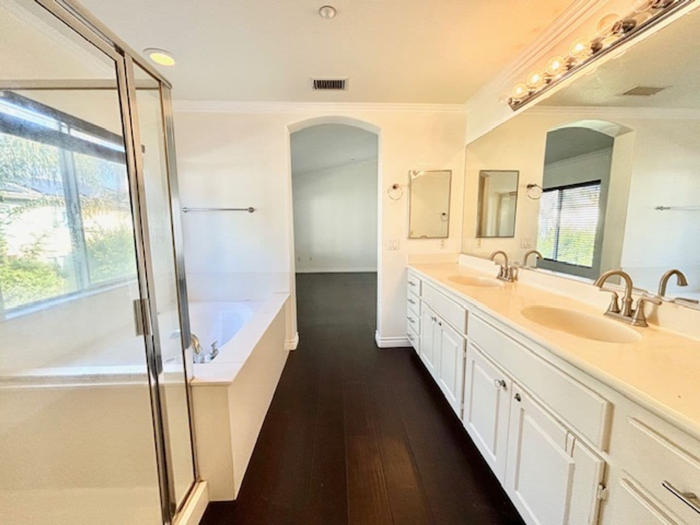 Oxnard Apartment: 417 Morado Pl
