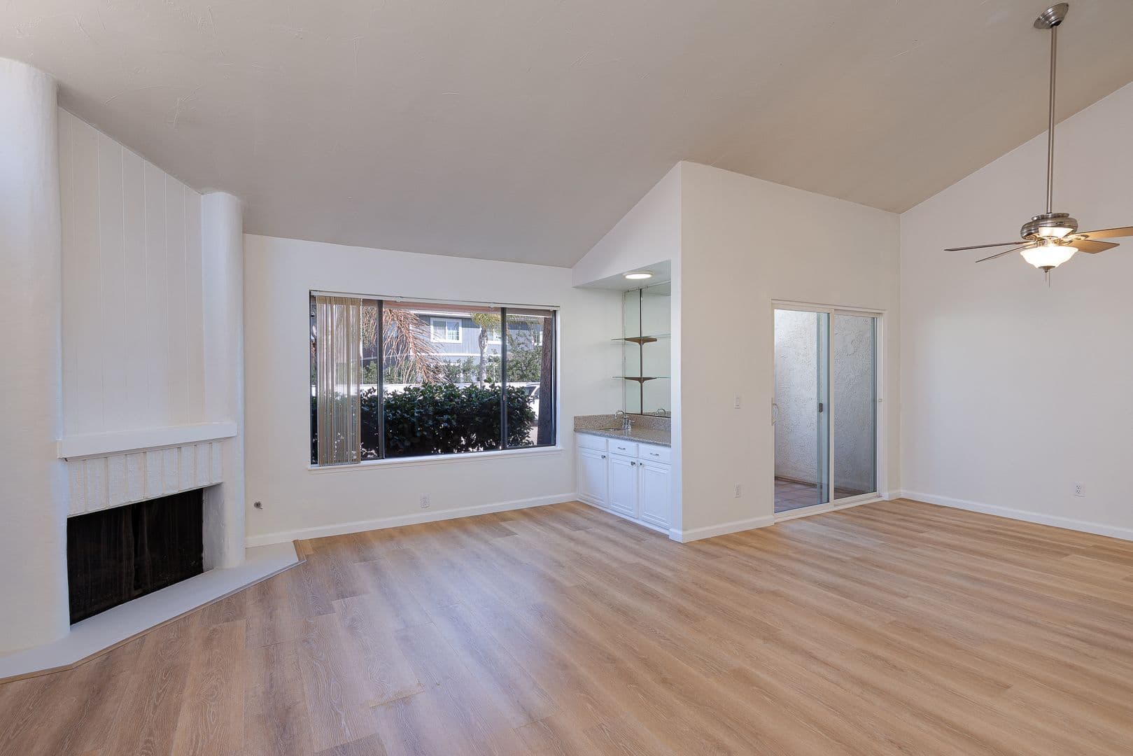Oxnard House: 4812 Dunes St.