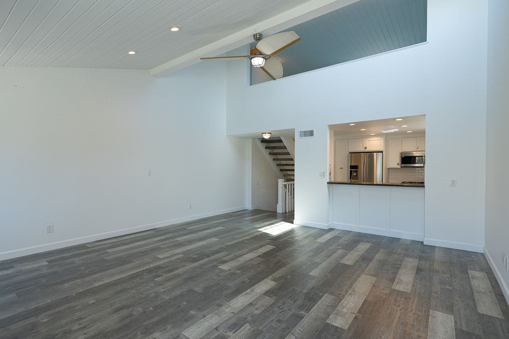 Oxnard House: 3908 Ocean Dr
