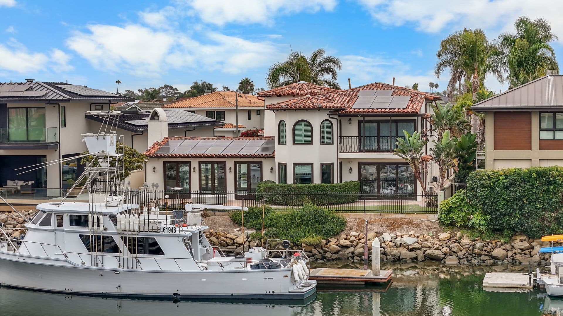 Oxnard House: 4211 W Hemlock St