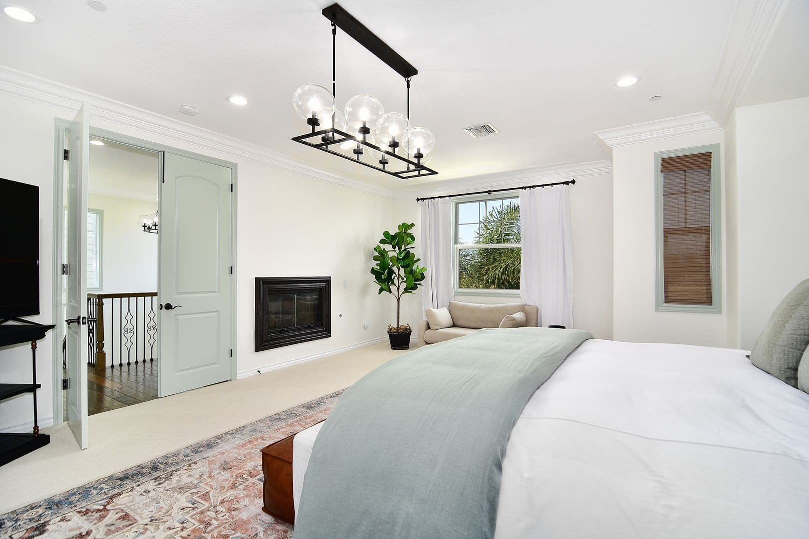 Oxnard House: 4011 Adriatic St.