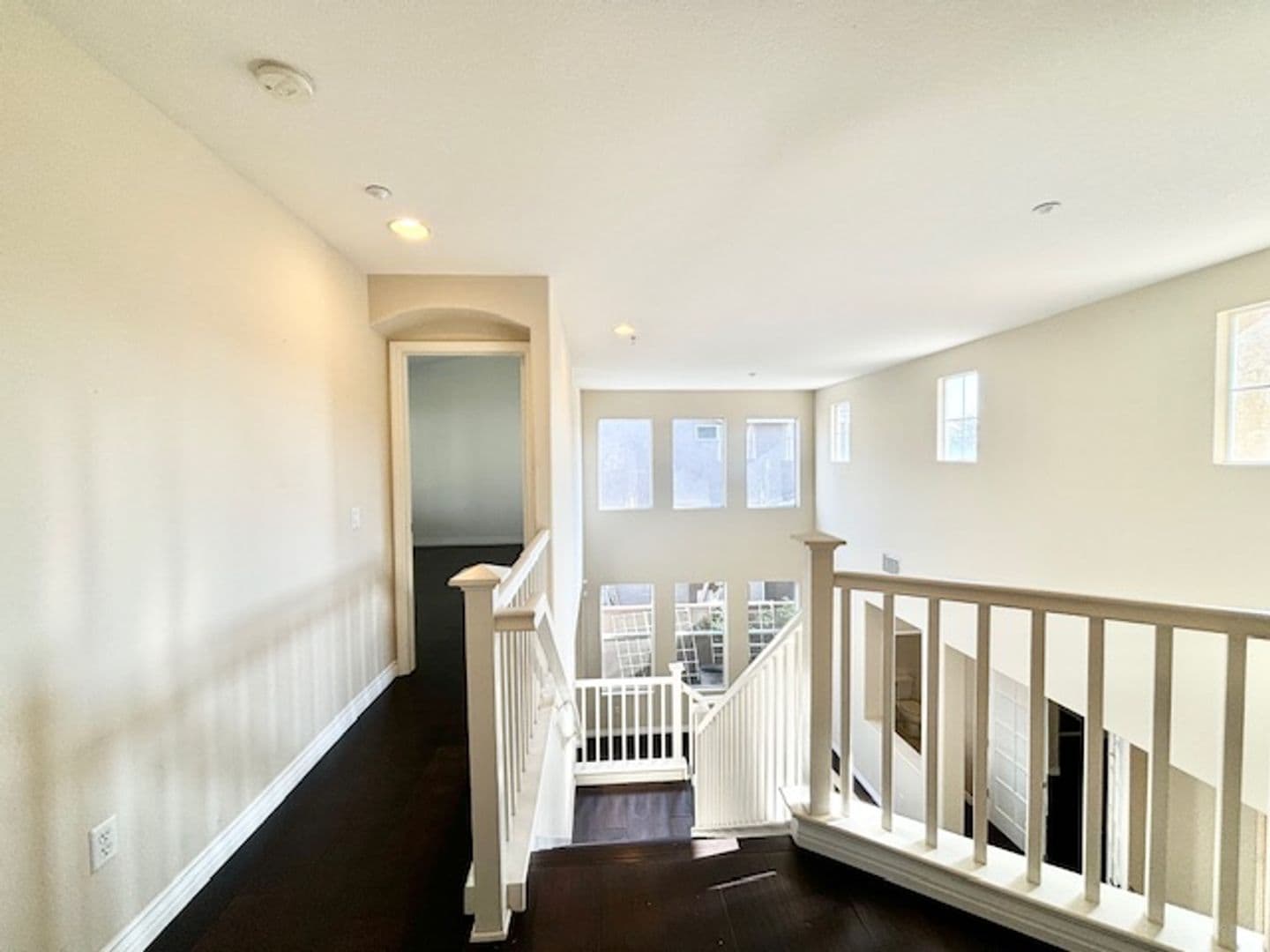 Oxnard Apartment: 417 Morado Pl