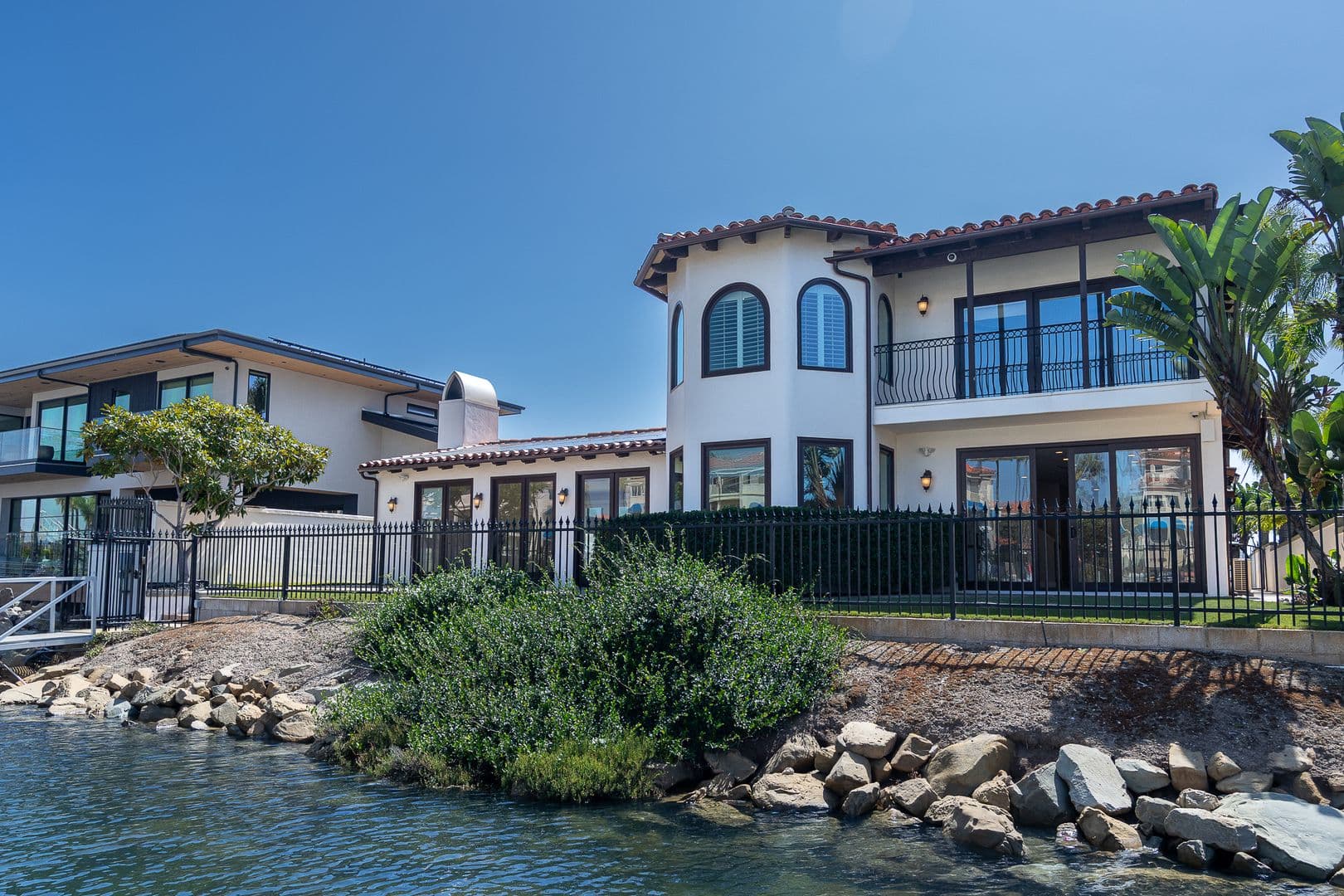 Oxnard House: 4211 W Hemlock St