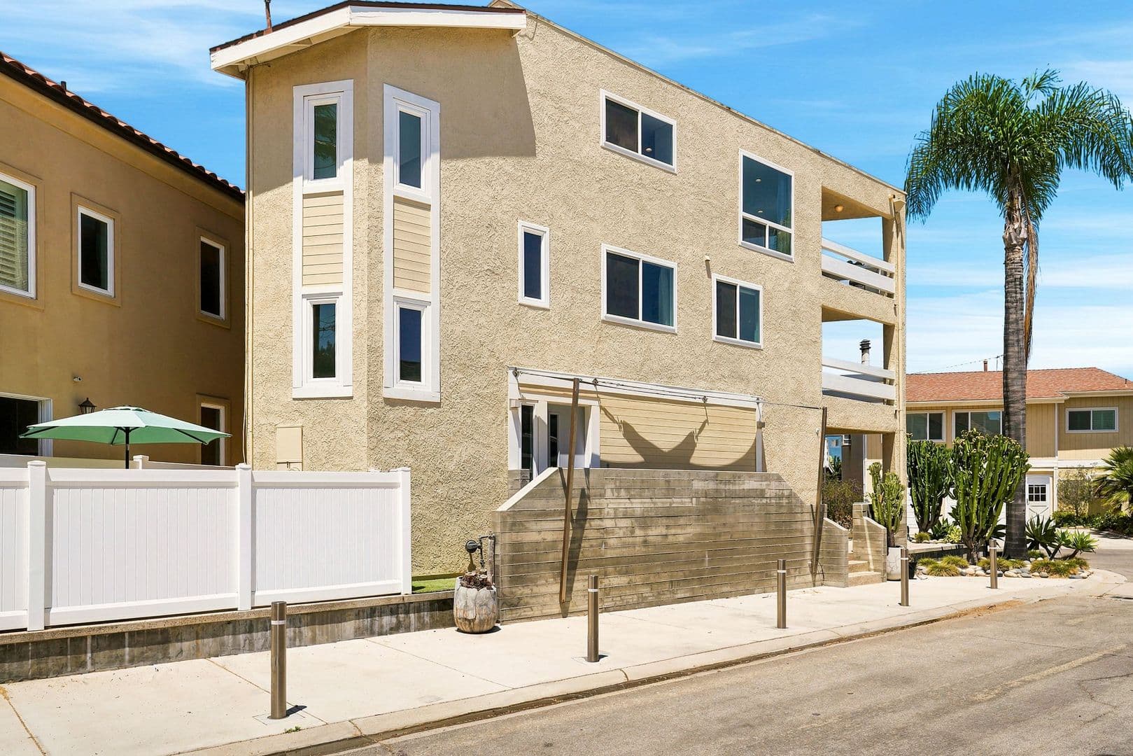 Oxnard House: 2301 Chico Ct