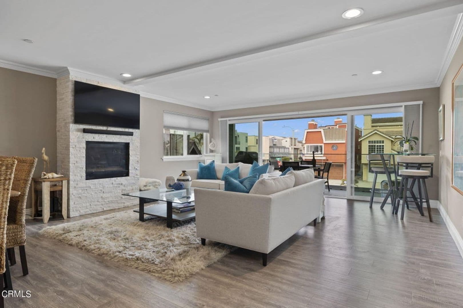 Oxnard Apartment: 104 La Brea St