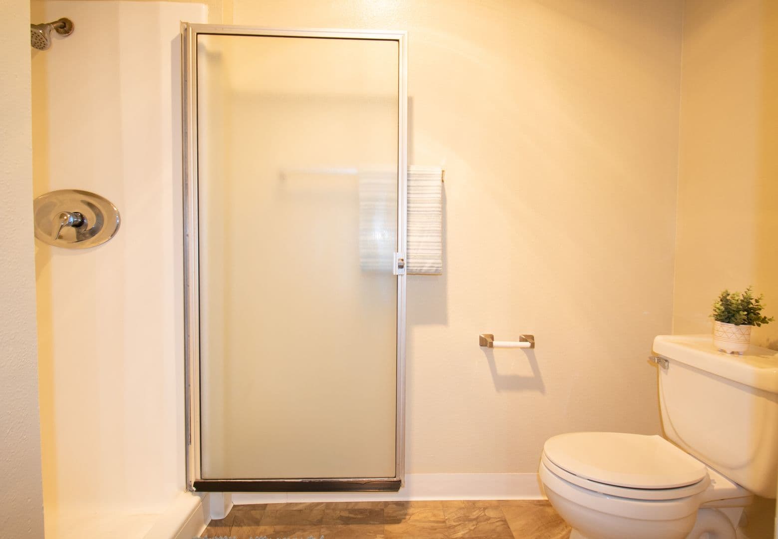 San Diego Apartment: 9585 Gold Coast Dr