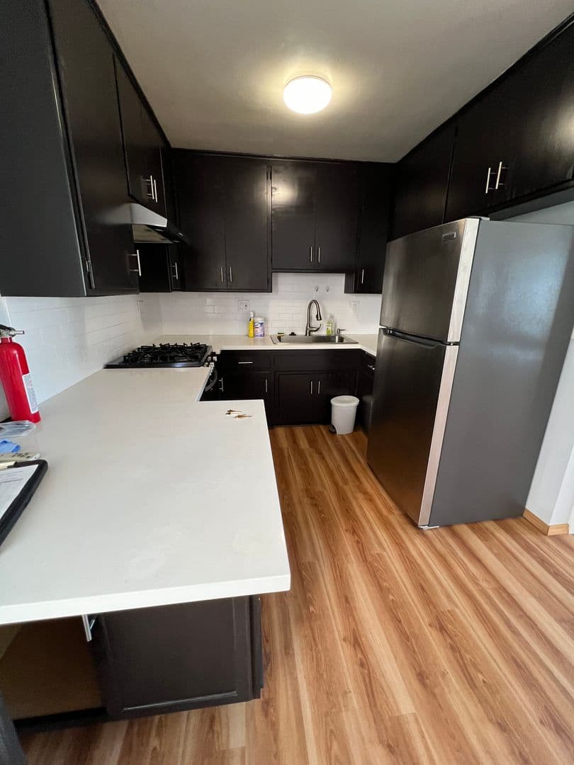 Pasadena Apartment: 1361 E Del Mar Blvd