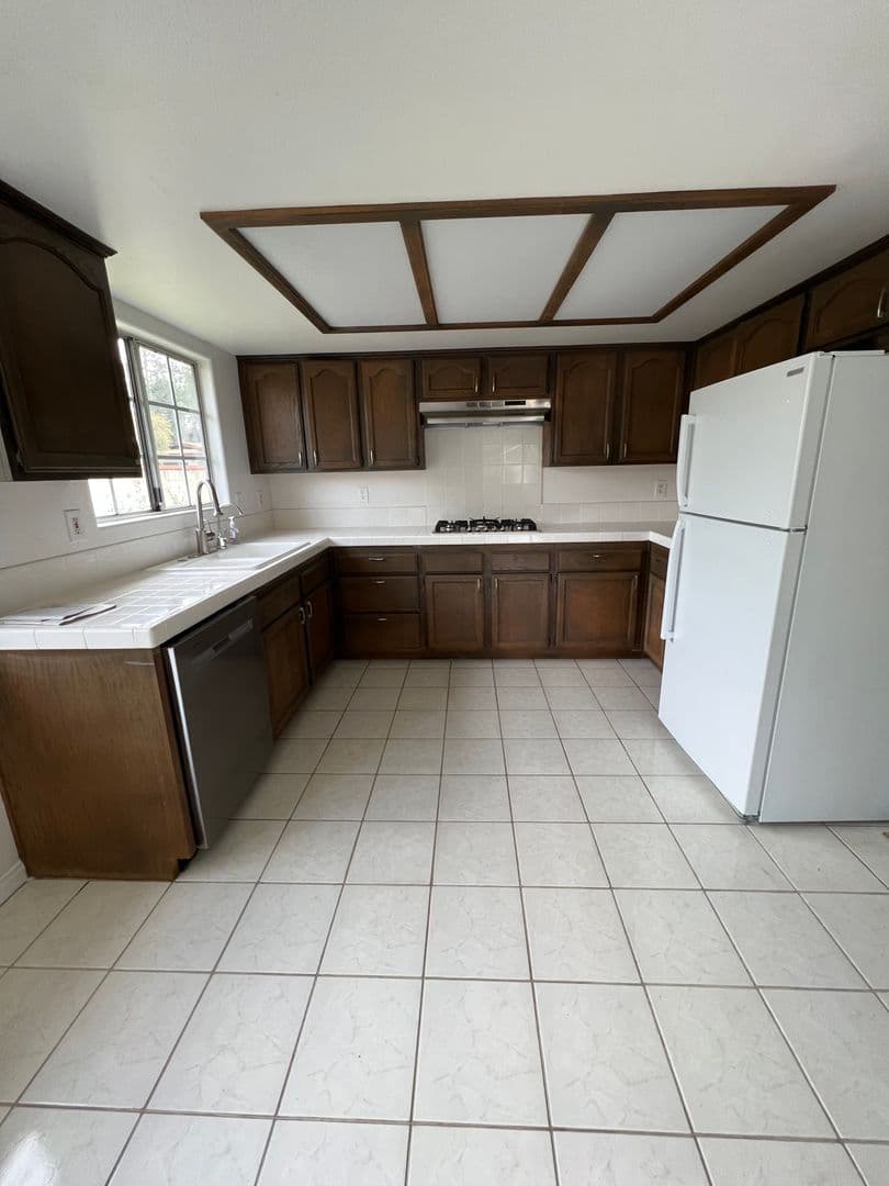 Temple City House: 6030 Camellia Ave