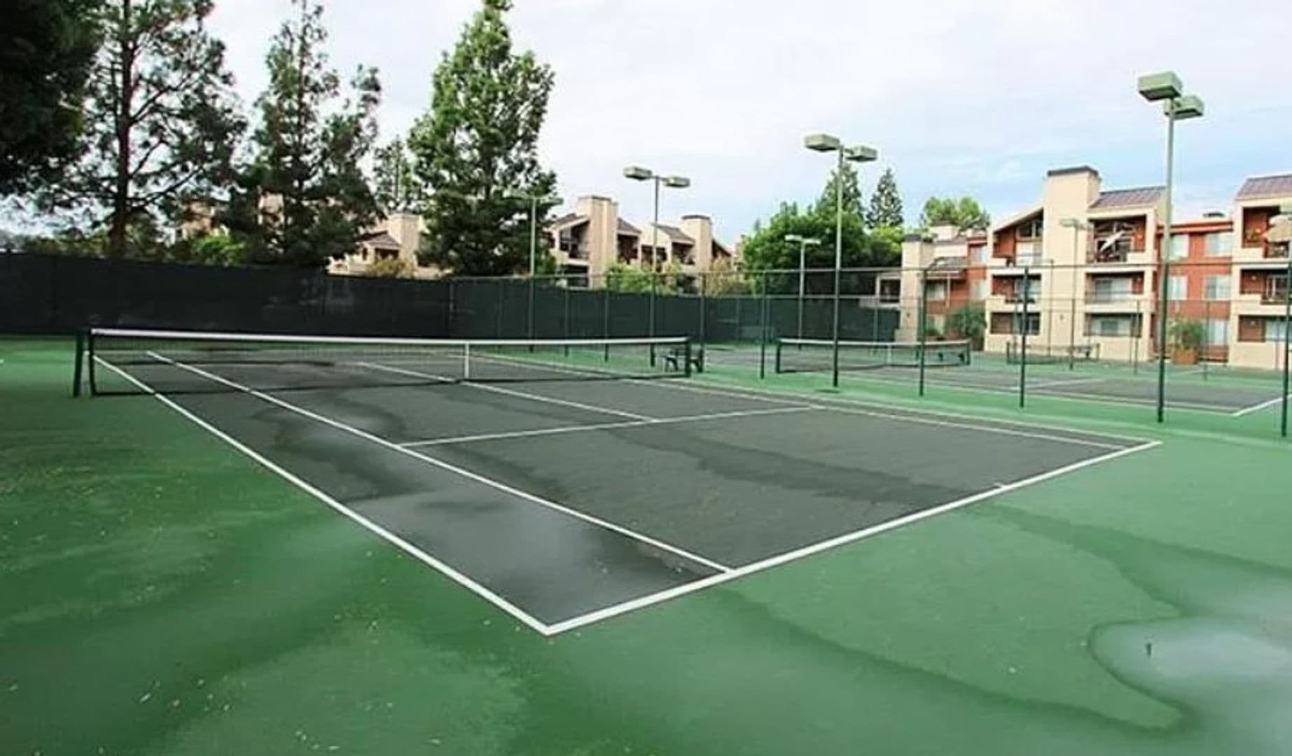 Woodland Hills Apartment: 5525 Canoga Ave #123