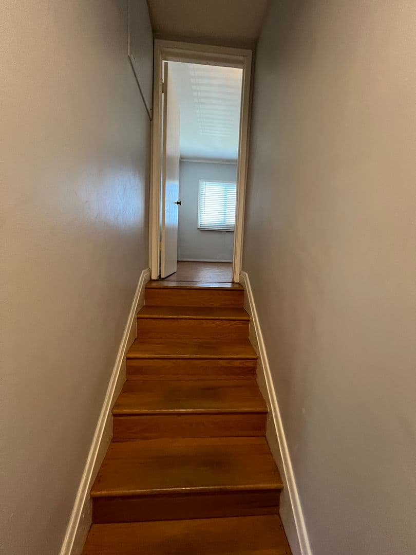 Pasadena Apartment: 1361 E Del Mar Blvd