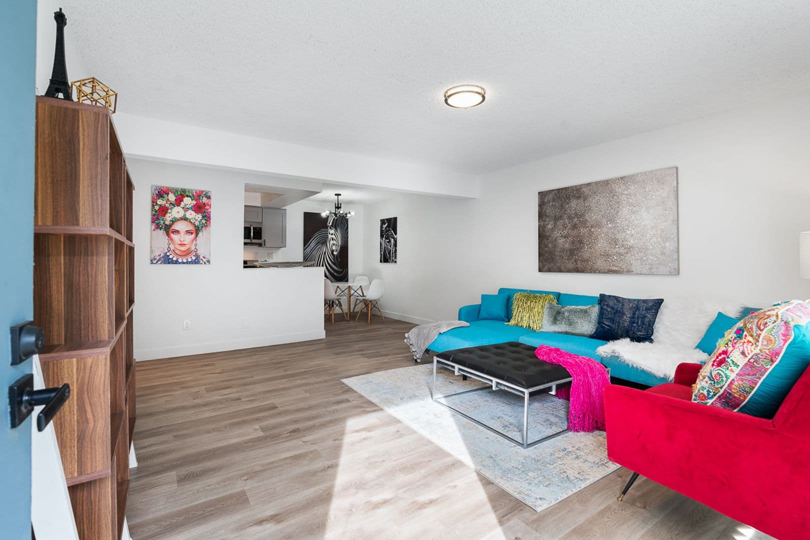 Long Beach Apartment: 5565 Ackerfield Ave.