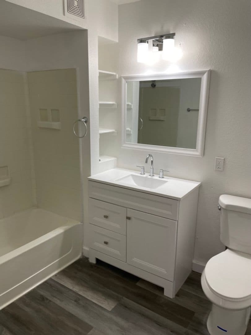 Las Vegas Apartment: 900 Doolittle Ave