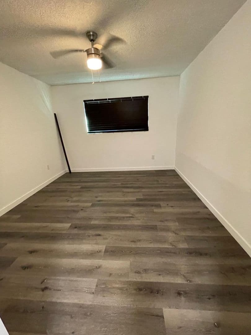 North Hills Apartment: 8923 Orion Avenue