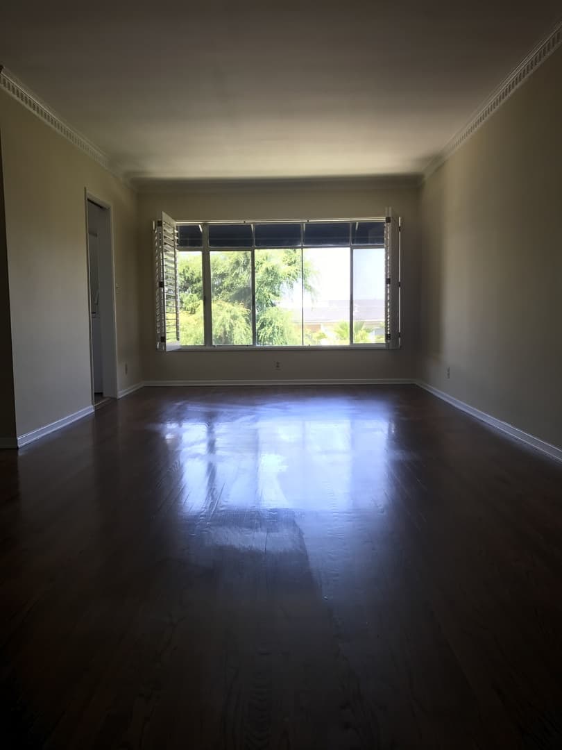 Los Angeles Condo: 1615 N. Laurel Ave - #203