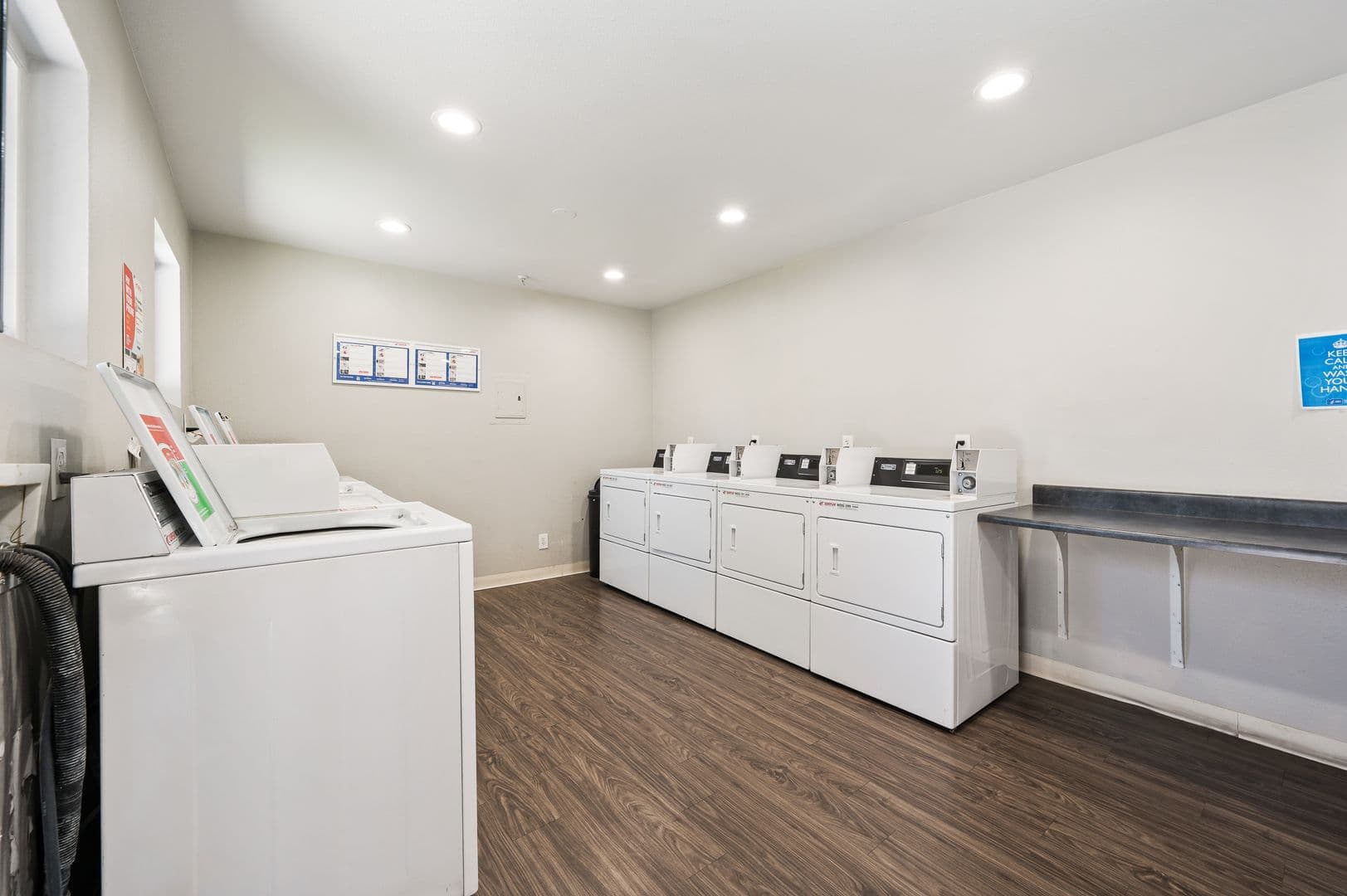 Long Beach Apartment: 2301 E. Market St.